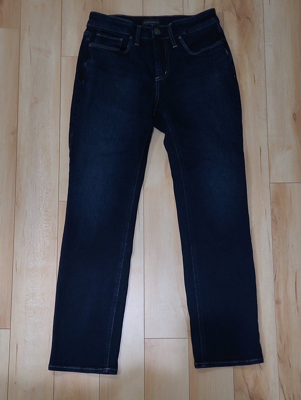 Silver Jeans Women's Size 28 Suki Straight Blue Jeans